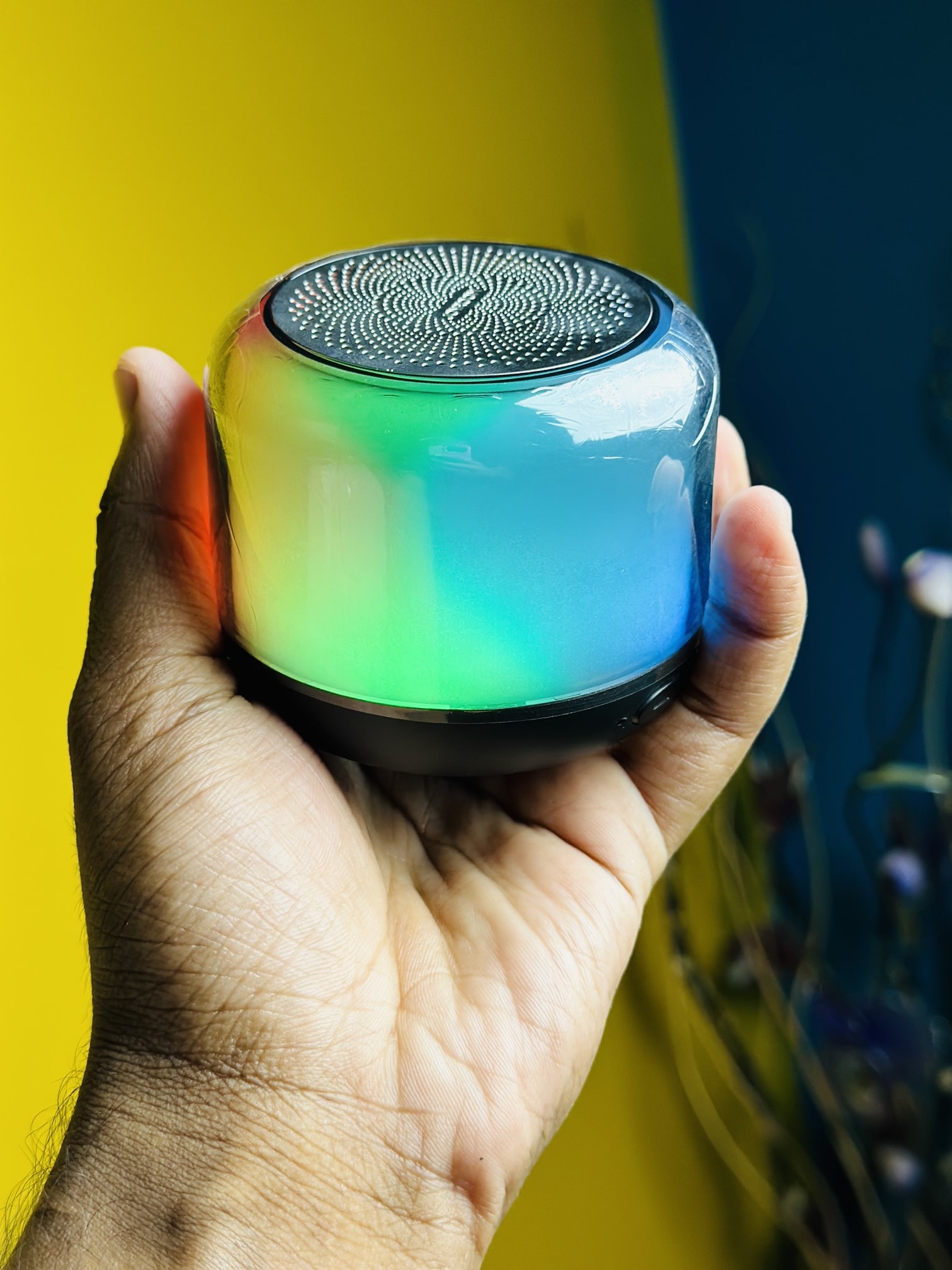 Joyroom Bluetooh Speaker – JR-ML03 Transparent Wireless Speaker With RGB Light (1)